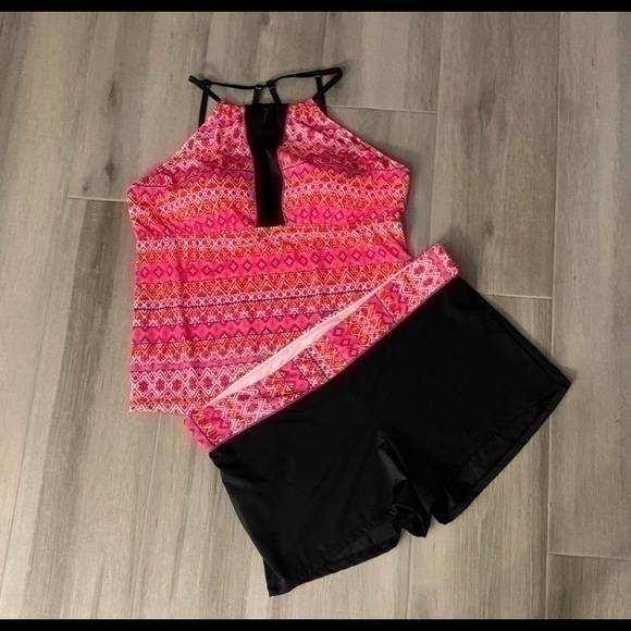 Tankini swimsuit set top bottom shorts  NWT - Picture 2 of 8